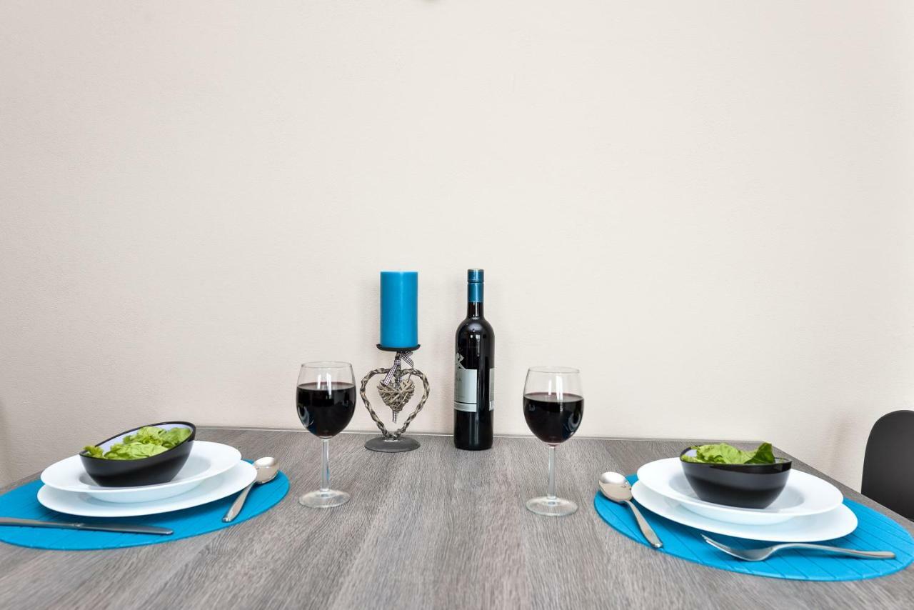 Sukošan Apartments Feel Good מראה חיצוני תמונה