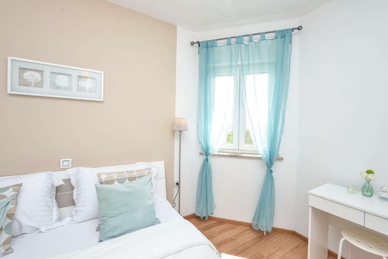 Sukošan Apartments Feel Good מראה חיצוני תמונה