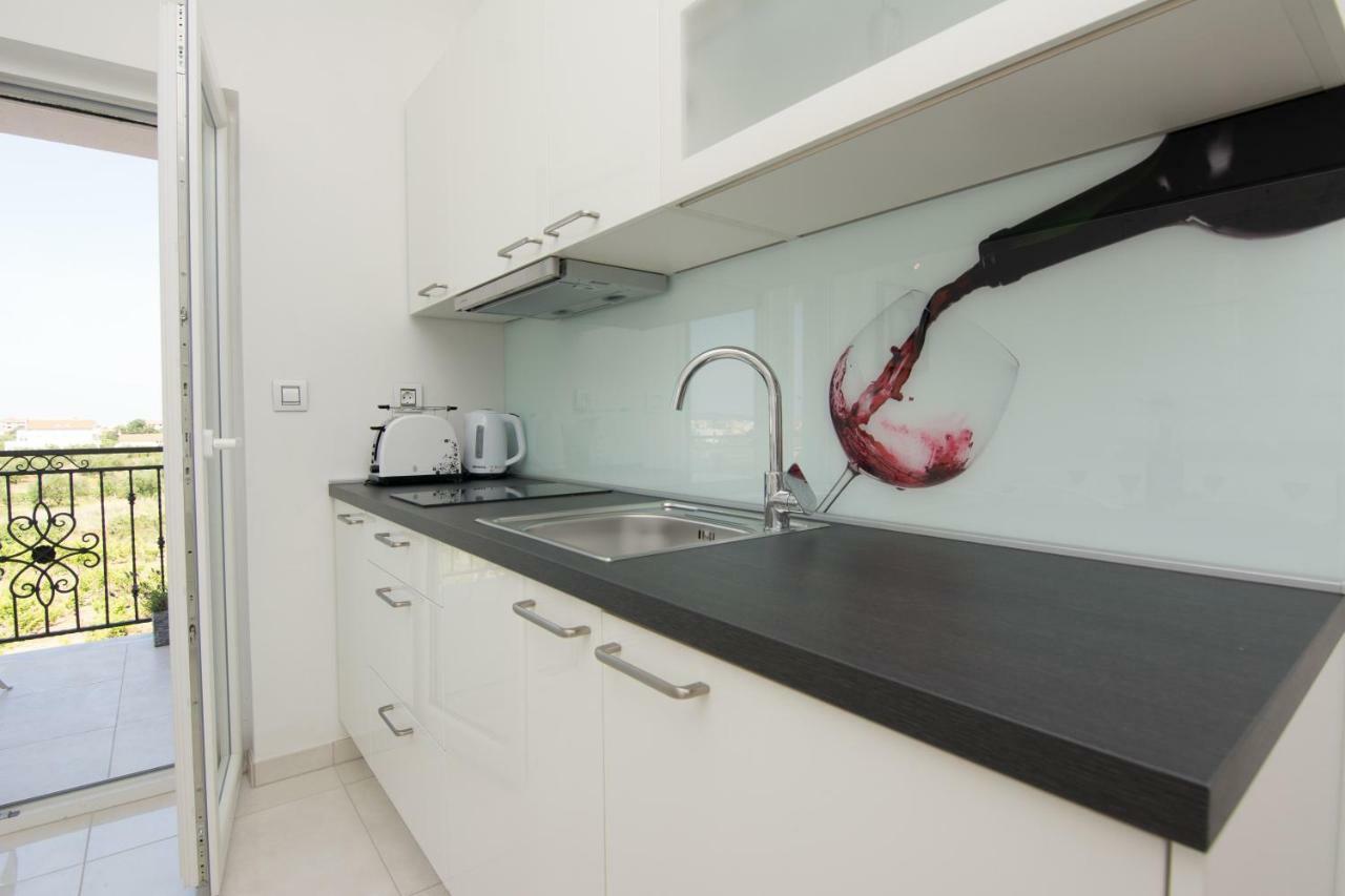 Sukošan Apartments Feel Good מראה חיצוני תמונה